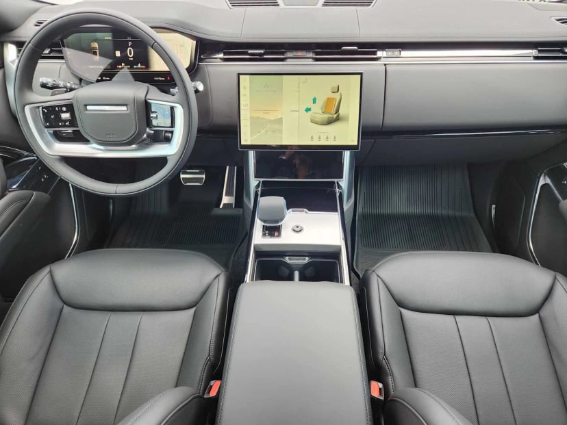2026 LAND ROVER Range Rover - Image 25