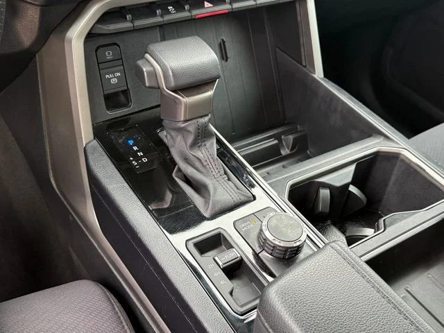 2023 Toyota Tundra - Image 18