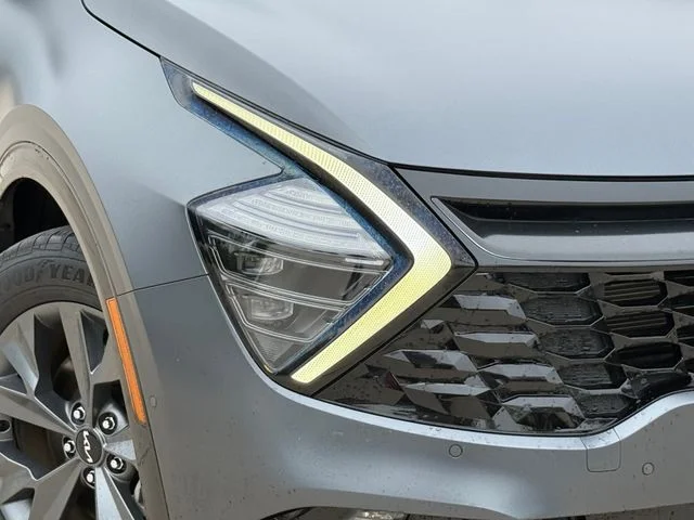 2023 Kia Sportage Hybrid - Image 4