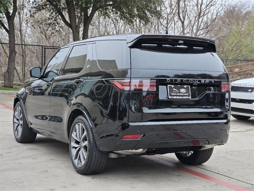 2025 Land Rover Discovery - Image 4