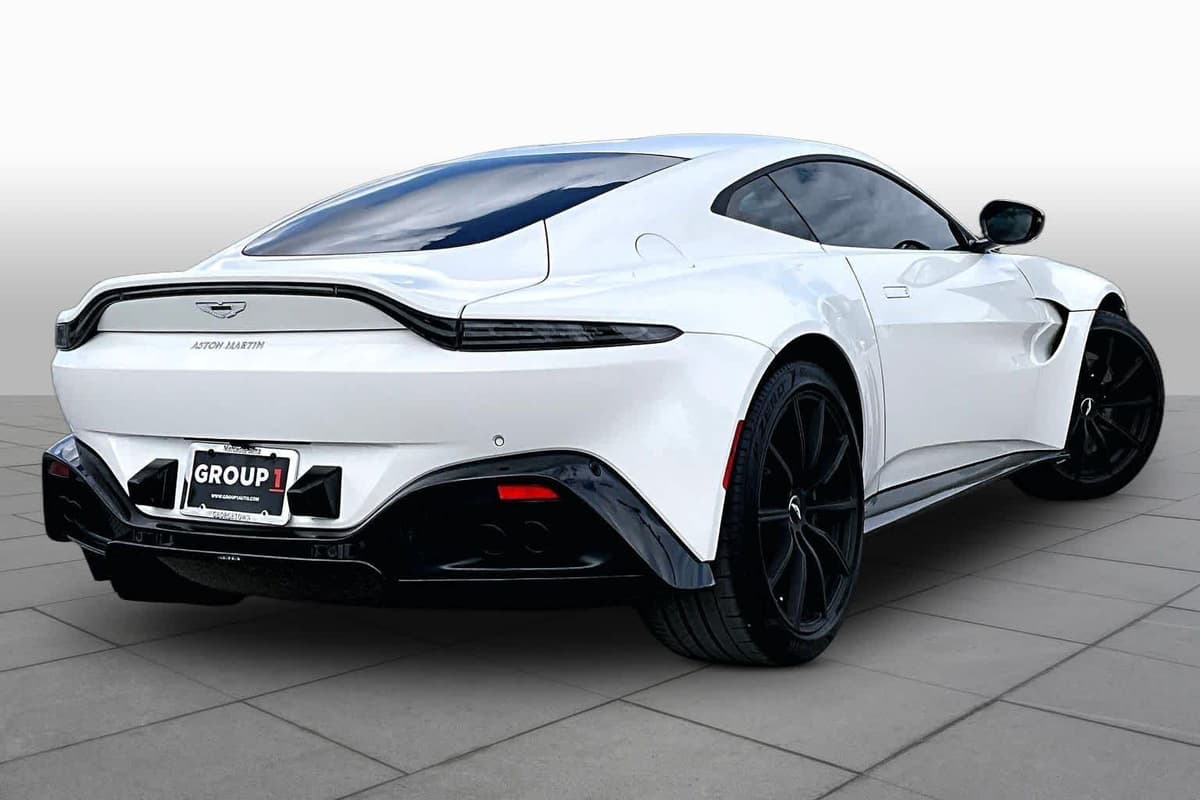 2020 Aston Martin Vantage - Image 6