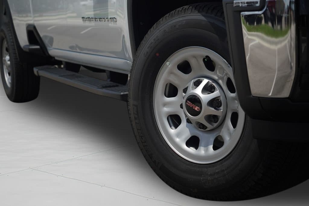 2024 GMC Sierra 2500HD - Image 26