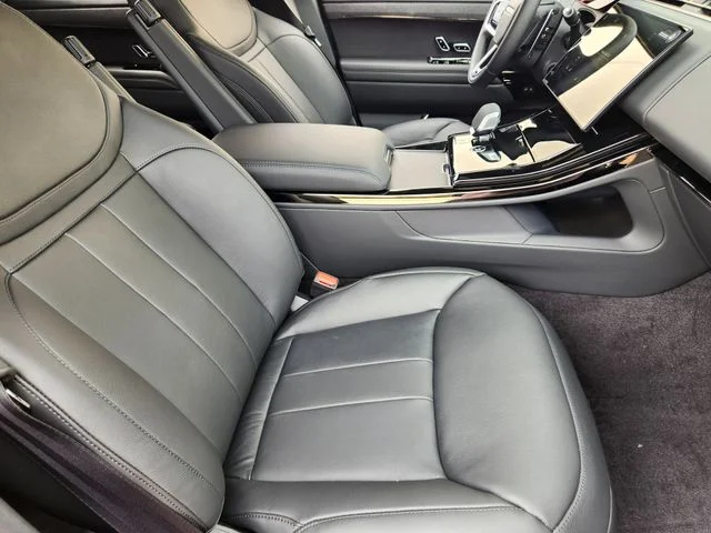 2025 Land Rover Range Rover Sport - Image 14