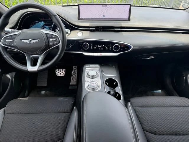 2023 Genesis GV70 - Image 23