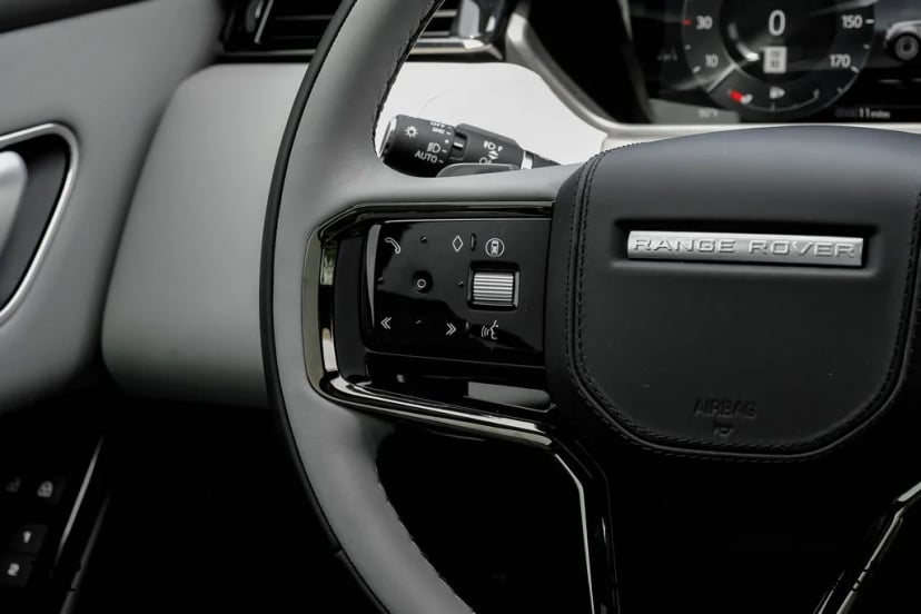 2026 Land Rover Range Rover Velar - Image 12