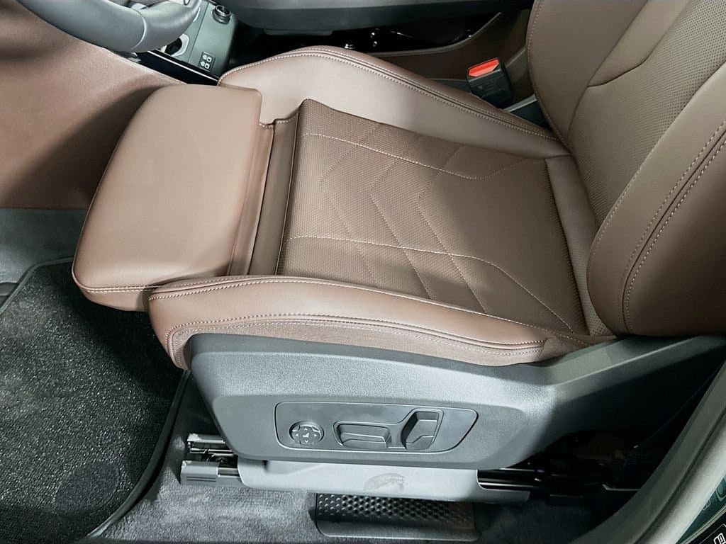 2025 BMW X1 - Image 21