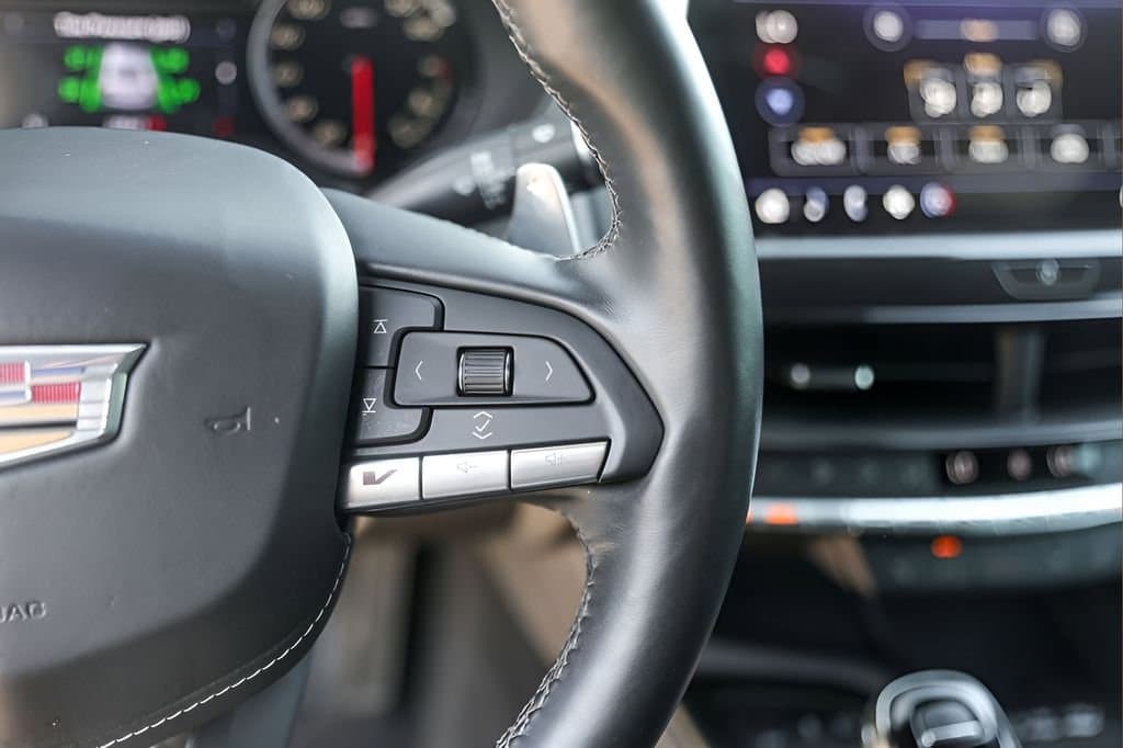 2023 Cadillac CT5 - Image 13