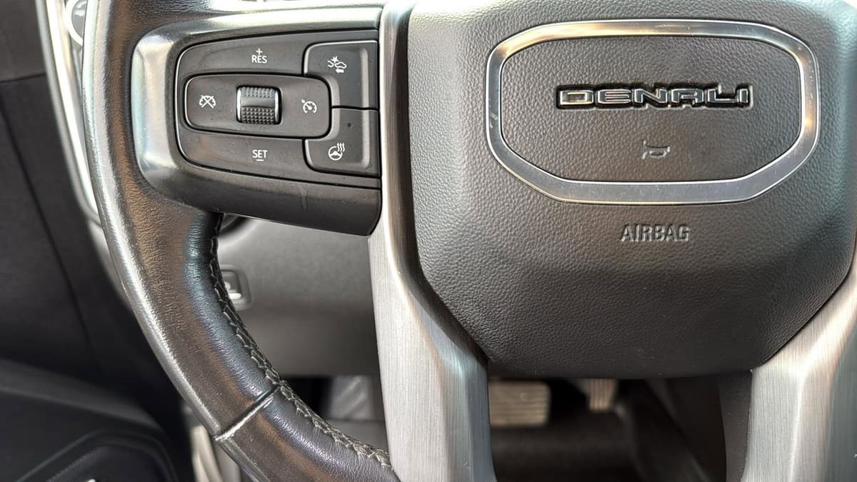 2022 GMC Sierra 2500HD - Image 17