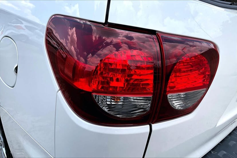 2019 Toyota Sequoia - Image 28