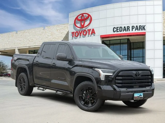 2022 Toyota Tundra - Image 1
