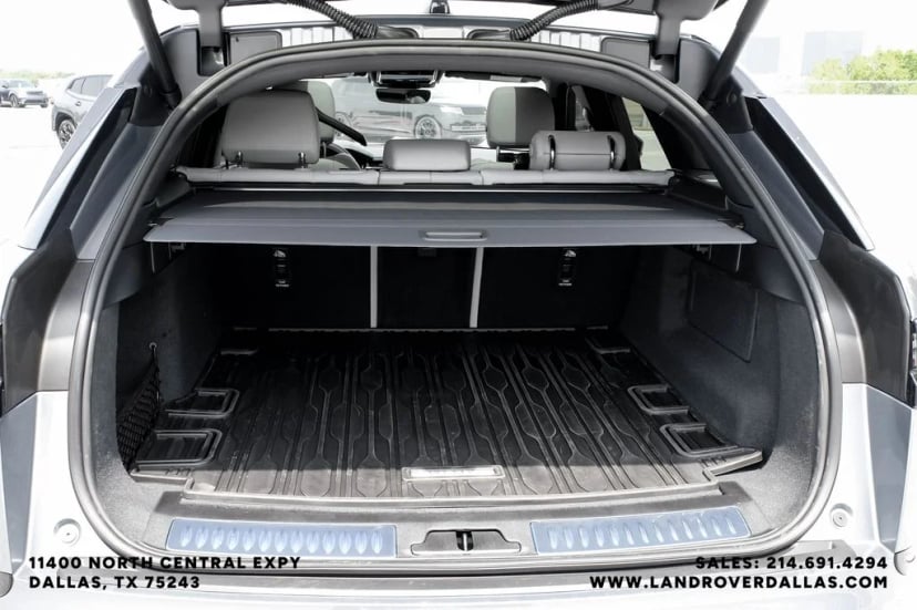 2026 Land Rover Range Rover Velar - Image 46