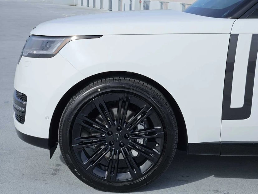 2026 LAND ROVER Range Rover - Image 9