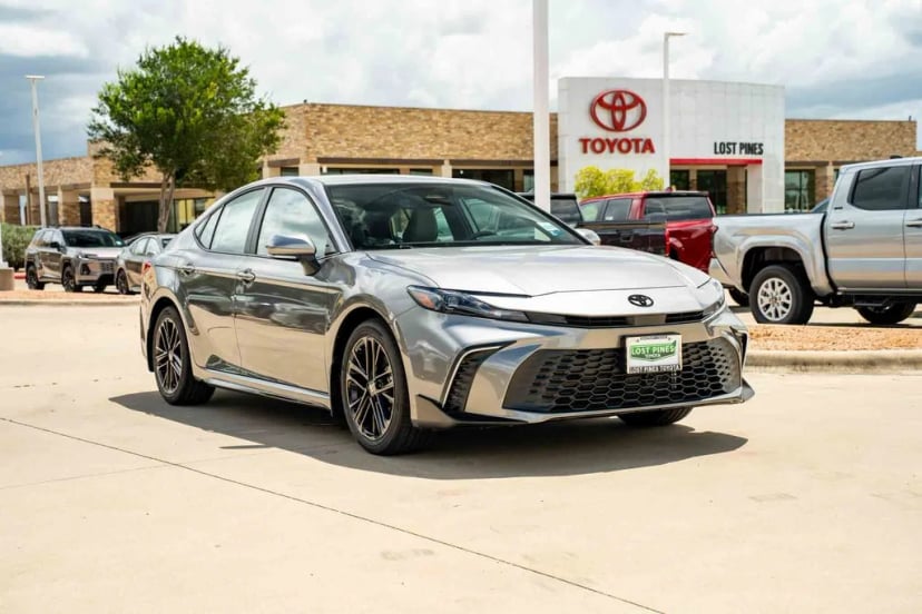 2026 Toyota Camry - Image 4