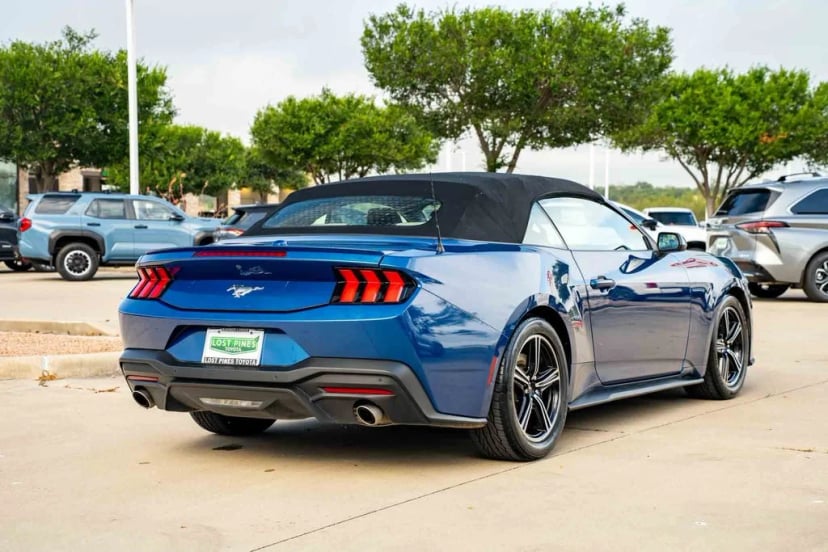2024 Ford Mustang - Image 4