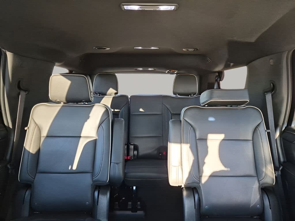 2023 GMC Yukon - Image 42