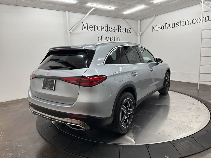 2026 Mercedes-Benz GLC - Image 7