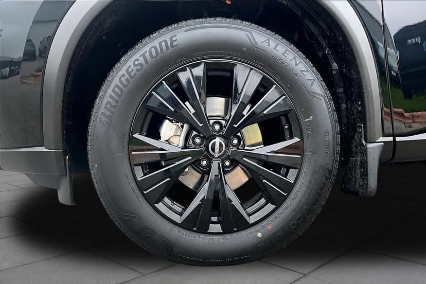 2023 Nissan Rogue - Image 11