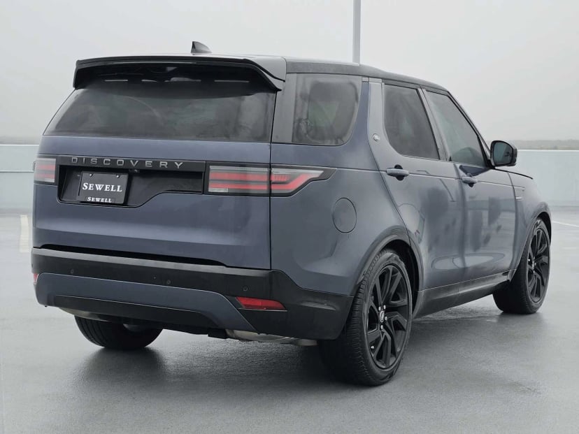2025 Land Rover Discovery - Image 5