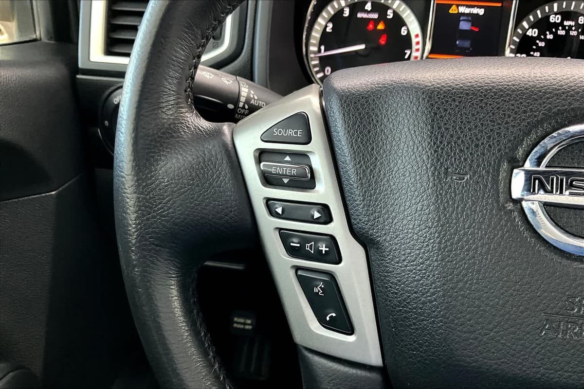 2019 Nissan Titan - Image 22