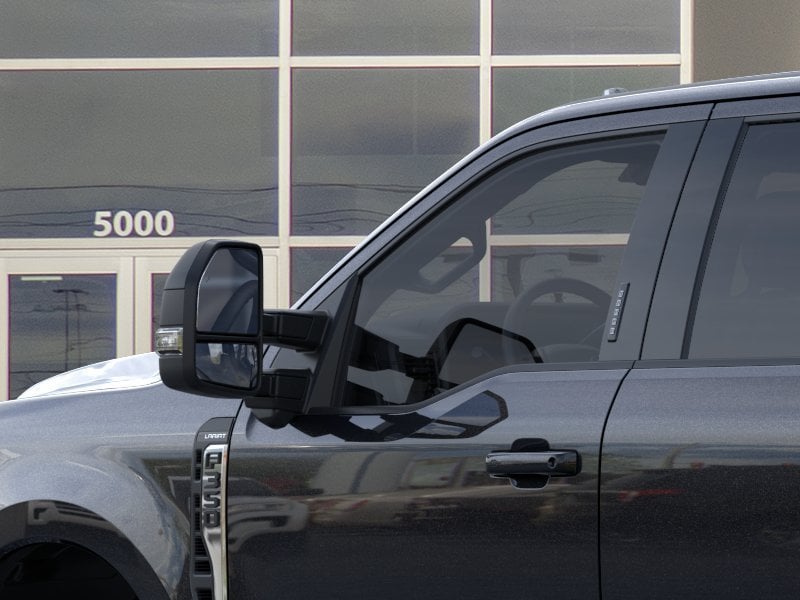 2026 Ford Super Duty - Image 32