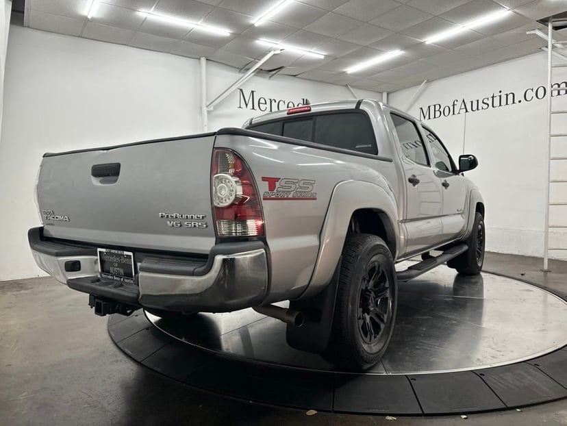 2015 Toyota Tacoma - Image 7