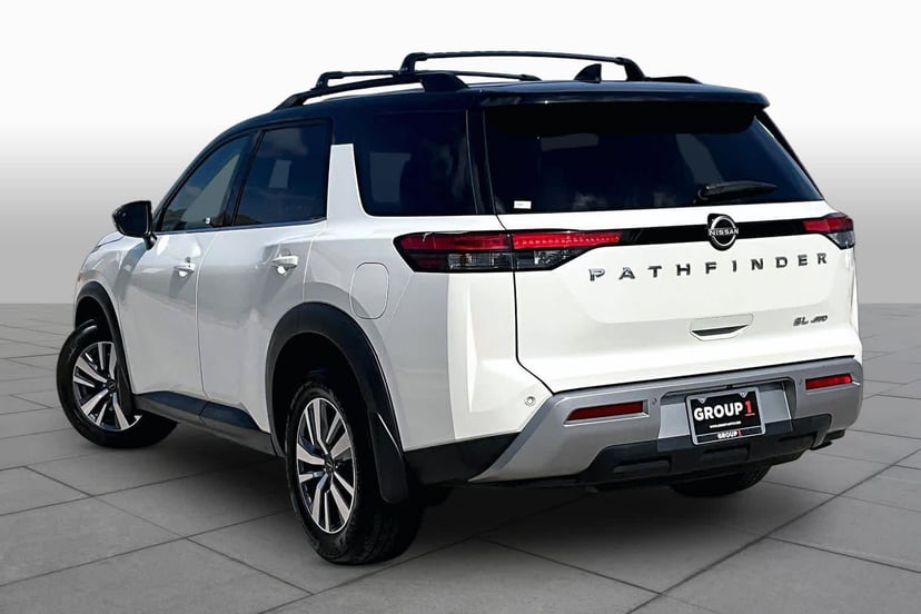 2023 Nissan Pathfinder - Image 12