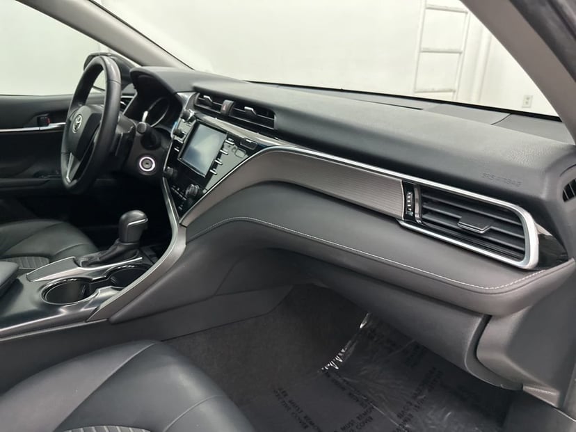 2018 Toyota Camry - Image 25