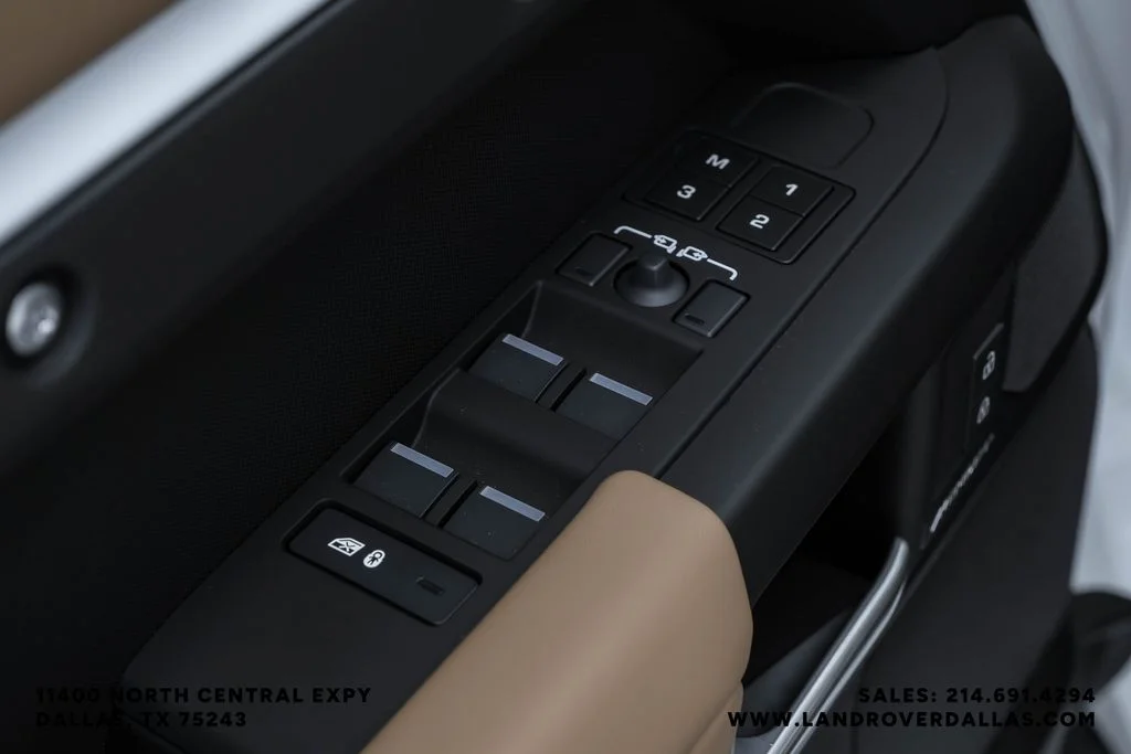 2026 Land Rover Defender 110 - Image 38