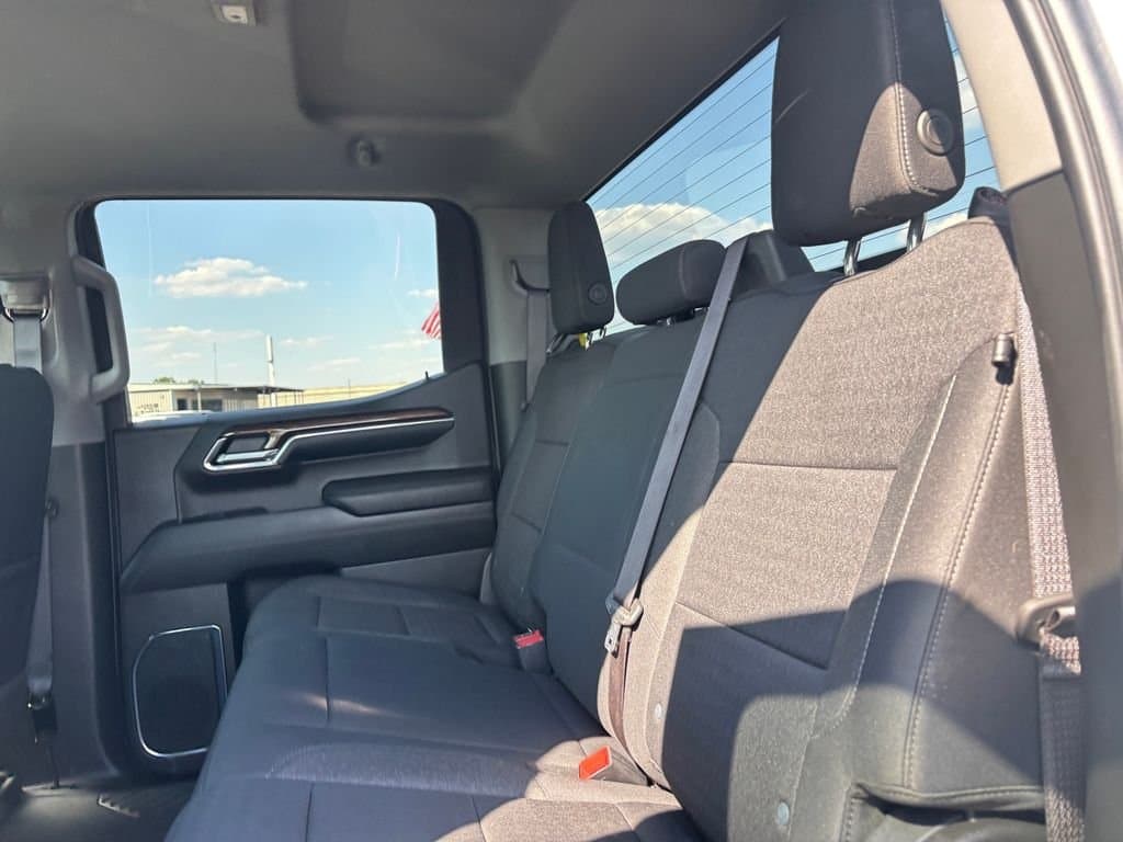 2024 Chevrolet Silverado 1500 - Image 28