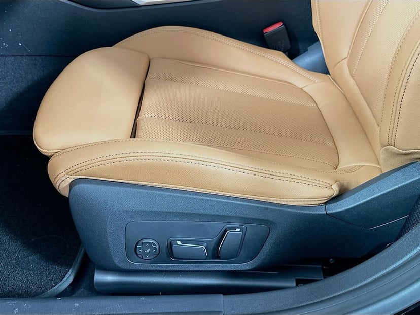2026 BMW i4 - Image 21