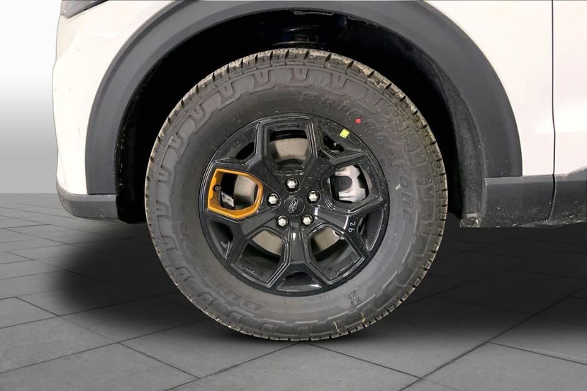 2026 Ford Explorer - Image 9