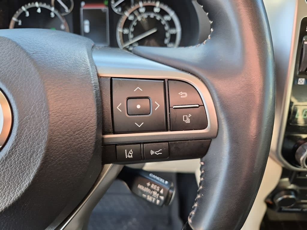 2023 Lexus GX - Image 35