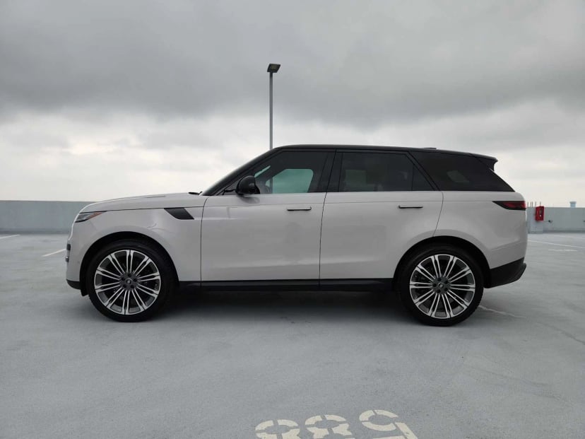 2024 Land Rover Range Rover Sport - Image 4