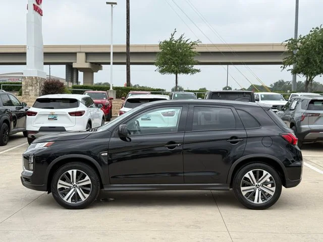 2025 Mitsubishi Outlander Sport - Image 7