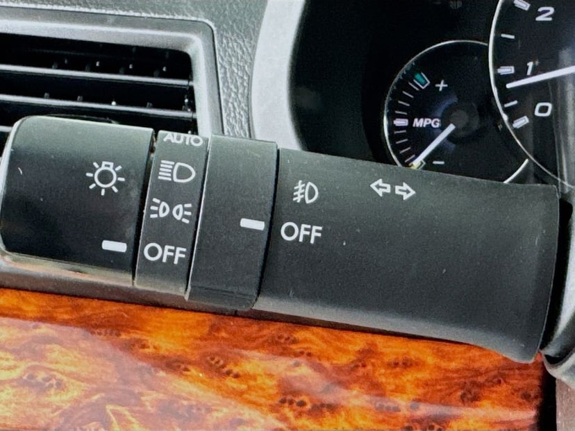 2012 Subaru Outback - Image 14