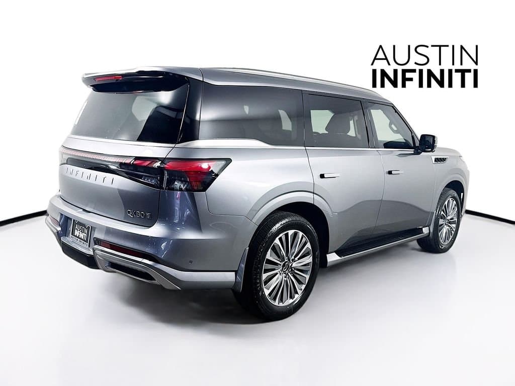 2026 INFINITI QX80 - Image 8