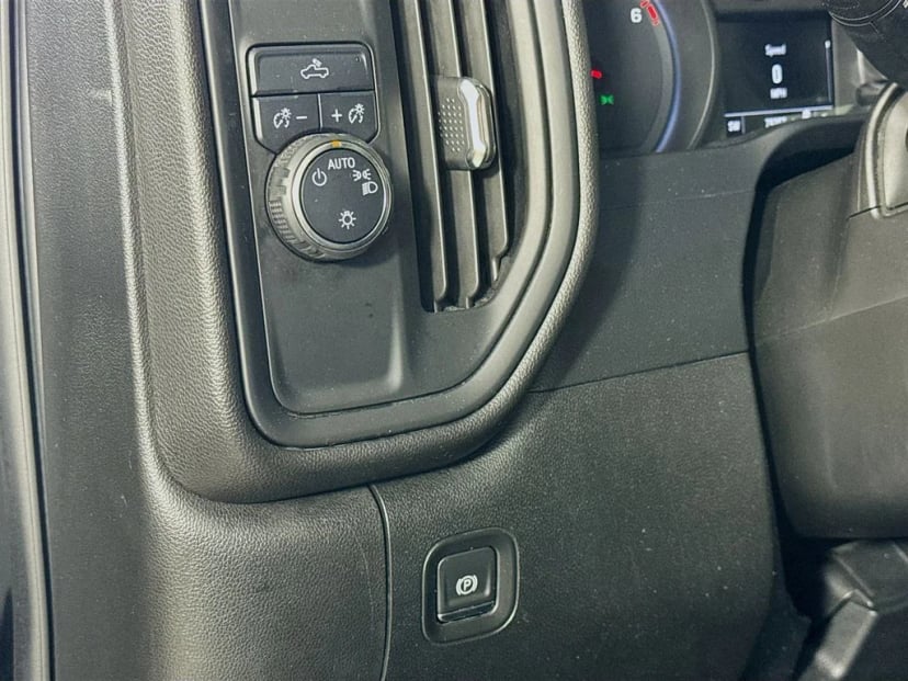 2021 Chevrolet Silverado 1500 - Image 11