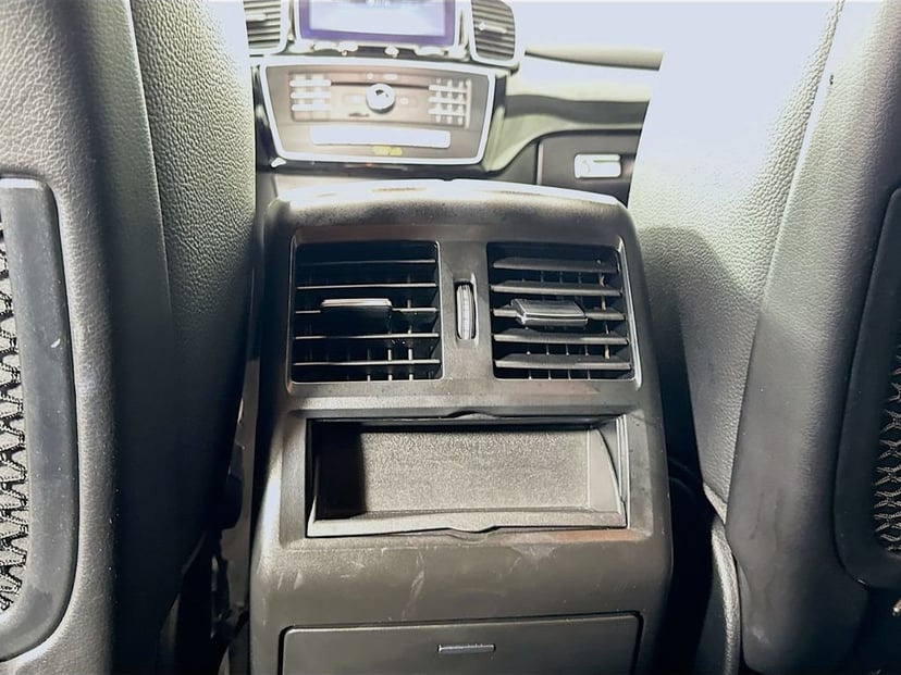 2017 Mercedes-Benz GLE - Image 31