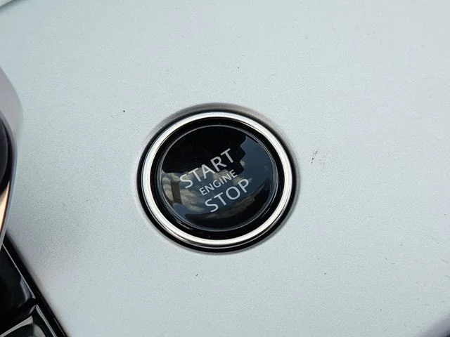 2026 Land Rover Range Rover - Image 19