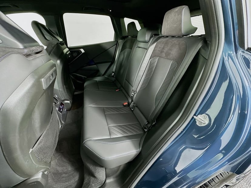 2025 BMW X3 - Image 31