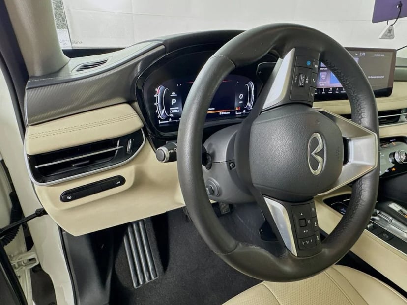 2023 INFINITI QX60 - Image 13