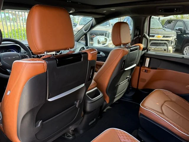 2024 Chrysler Pacifica Hybrid - Image 21