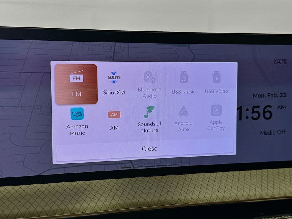 2025 GENESIS GV80 - Image 18