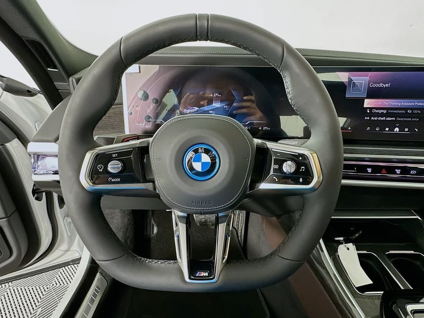 2026 BMW i7 - Image 10