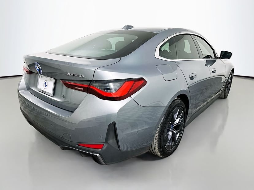 2023 BMW i4 - Image 5