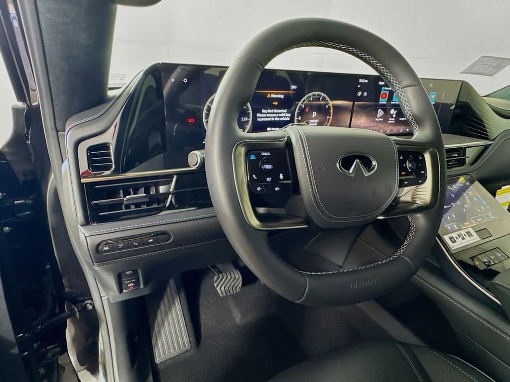2026 INFINITI QX80 - Image 12
