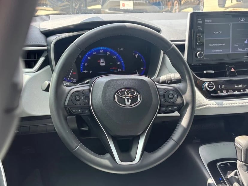 2021 Toyota Corolla Hatchback - Image 30