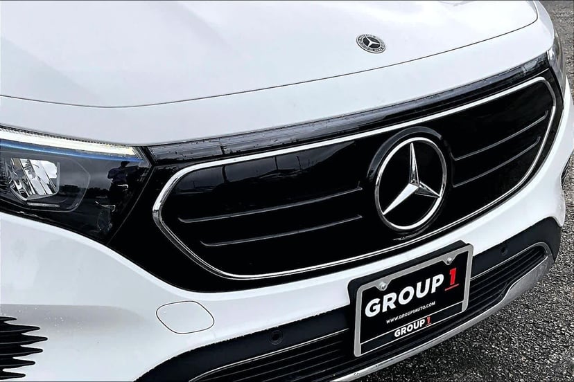 2023 Mercedes-Benz EQB 300 - Image 29