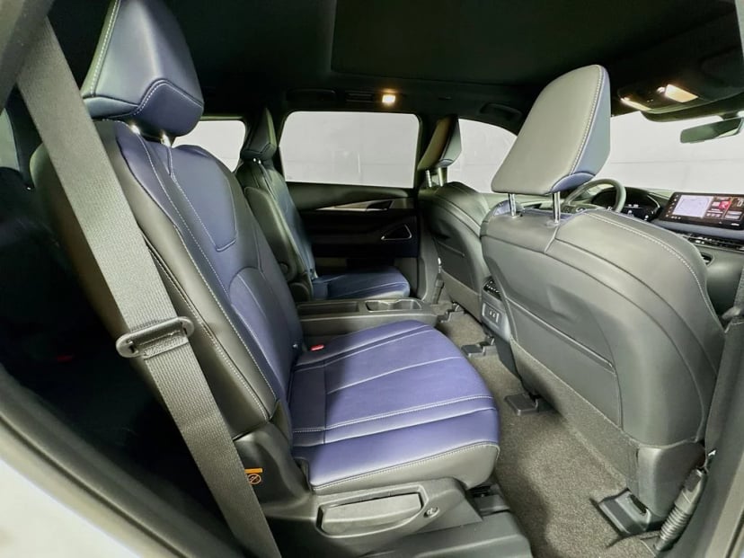 2027 INFINITI QX60 - Image 35