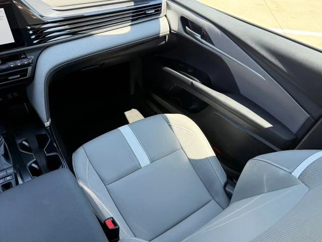2025 Toyota Camry - Image 22